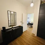 Cassala 45 - Di Design Ristrutturato, 2 Camere, Navigli Mailand