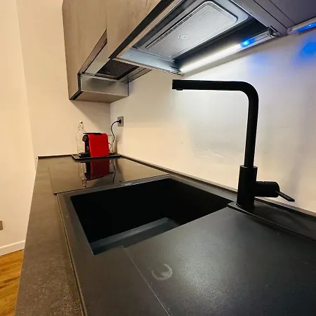 Lejlighed Cassala 45 - Di Design Ristrutturato, 2 Camere, Navigli *